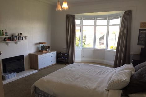 Photo of property in 253 Macandrew Road, Forbury, Dunedin, 9012