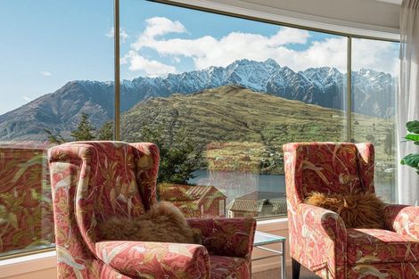 Photo of property in 62 Hensman Road, Queenstown, 9300
