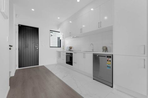 Photo of property in 3/17 Barneys Farm Road, Clendon Park, Auckland, 2103