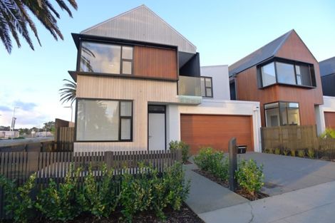 Photo of property in 2 Isitt Road, Hobsonville, Auckland, 0616