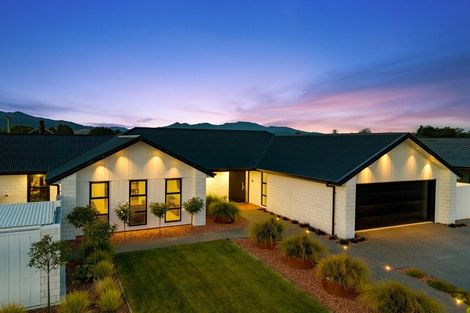 Photo of property in 28 Whitehall Drive, Springlands, Blenheim, 7201
