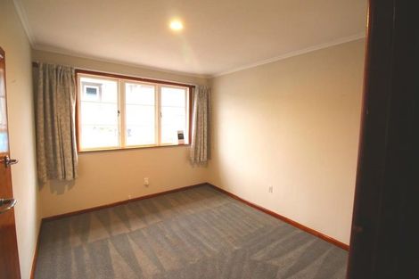 Photo of property in 5 Sunvue Road, Glen Eden, Auckland, 0602