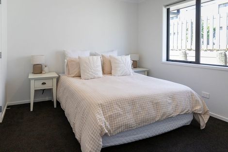Photo of property in 10 Beveridge Road, One Tree Point, 0118
