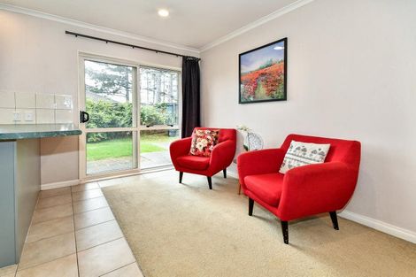 Photo of property in 6 Richard Halse Drive, Manurewa, Auckland, 2105