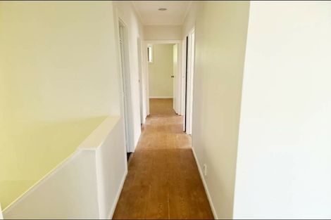 Photo of property in 15 Noeleen Street, Glenfield, Auckland, 0629