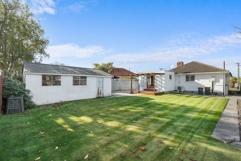 Photo of property in 33 Wilton Crescent, Bishopdale, Christchurch, 8053
