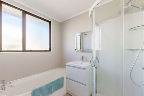 Photo of property in 15a Winton Street, Paraparaumu Beach, Paraparaumu, 5032