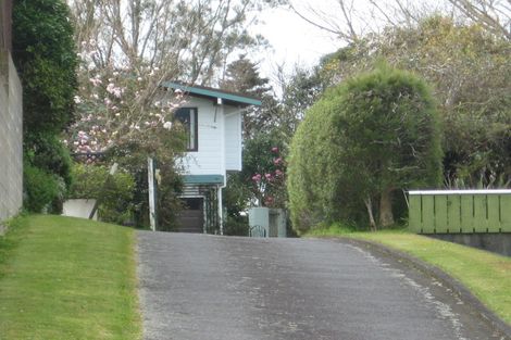 Photo of property in 6b Fairview Place, Westown, New Plymouth, 4310