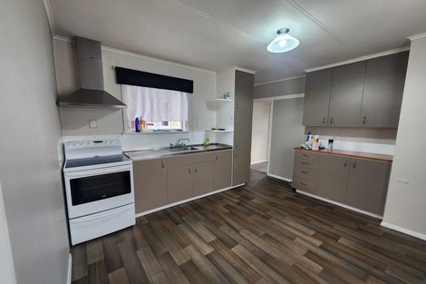 Photo of property in 17 Lytton Street, Feilding, 4702