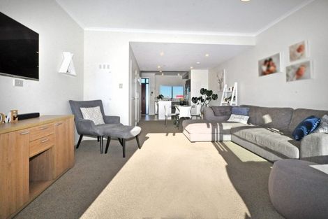 Photo of property in 170 Hobsonville Point Road, Hobsonville, Auckland, 0616