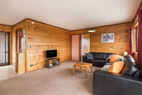 Photo of property in 8 Logan Avenue, Wharewaka, Taupo, 3330