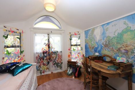 Photo of property in 37 Gillies Crescent, Waimarama, Havelock North, 4294