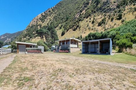 Photo of property in 402 Tora Farm Settlement Road, Tora, Martinborough, 5782
