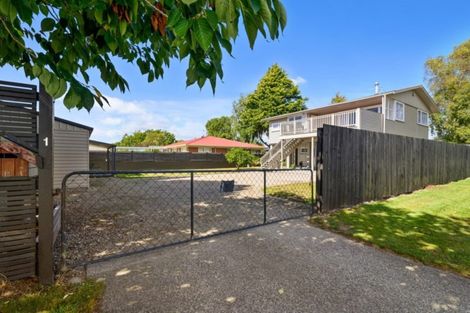 Photo of property in 1 Gifford Place, Utuhina, Rotorua, 3015