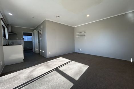 Photo of property in 17 Oakmont Place, Wattle Downs, Auckland, 2103