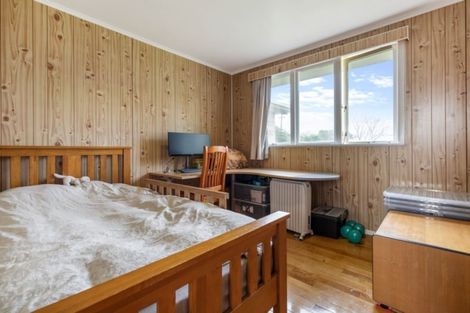 Photo of property in 4 Malmo Place, Massey, Auckland, 0614