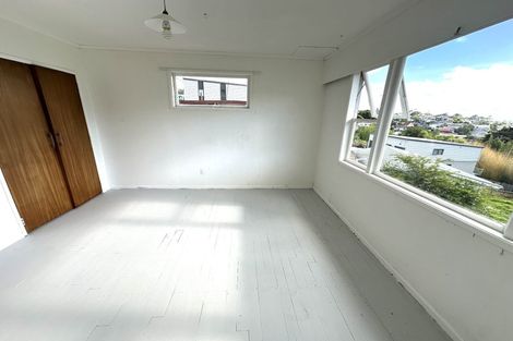 Photo of property in 305 Don Buck Road, Massey, Auckland, 0614