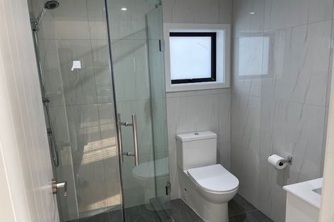 Photo of property in 3 Edwards Avenue, Henderson, Auckland, 0610