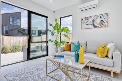 Photo of property in 7 Herekino Street, Westgate, Auckland, 0814