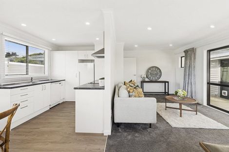Photo of property in 6 Bobstay Lane, Whitby, Porirua, 5024