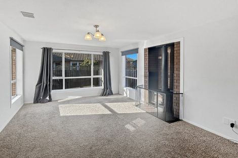 Photo of property in 22 Russley Road, Russley, Christchurch, 8042