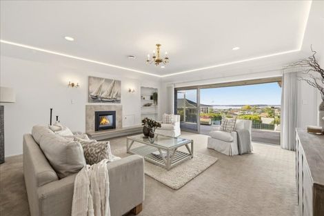 Photo of property in 13 Tirinui Crest Road, Otumoetai, Tauranga, 3110