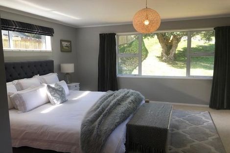 Photo of property in 15 Cunliffe Street, Johnsonville, Wellington, 6037
