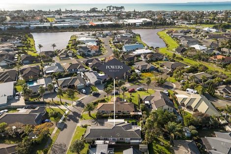Photo of property in 4 Amery Place, Papamoa Beach, Papamoa, 3118