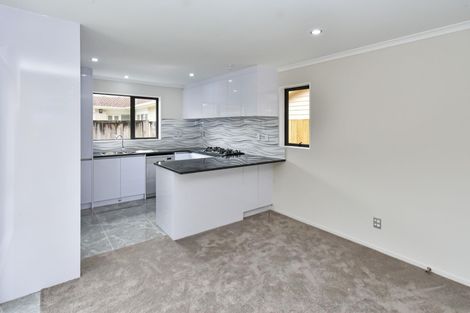 Photo of property in 25a Bunnythorpe Road, Papakura, 2110