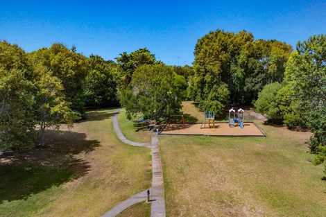 Photo of property in 24 Majesty Place, Half Moon Bay, Auckland, 2012