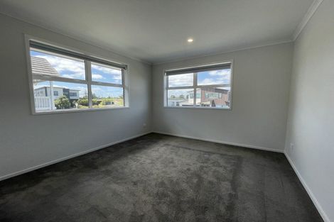 Photo of property in 3 Fort Lincoln Loop, Karaka, Papakura, 2113