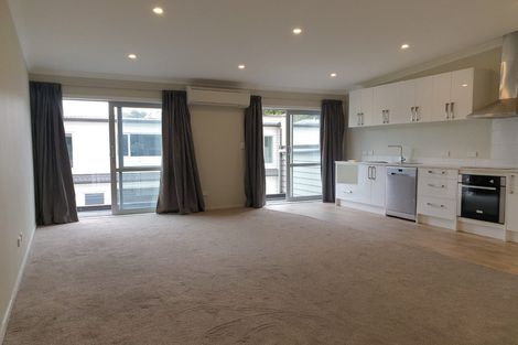 Photo of property in 19u1 Collins Avenue, Tawa, Wellington, 5028