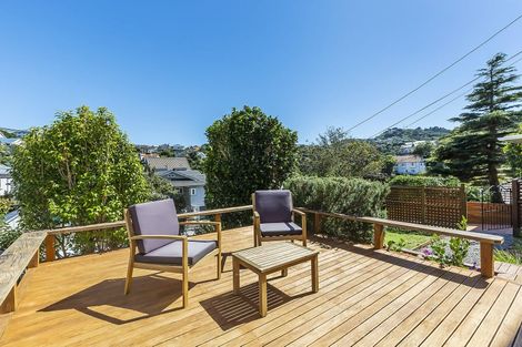 Photo of property in 11 Rimu Road, Kelburn, Wellington, 6012