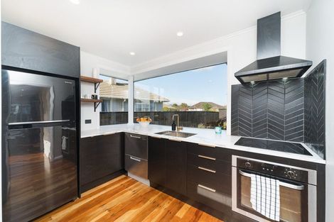 Photo of property in 5a Ayr Place, Hokowhitu, Palmerston North, 4410