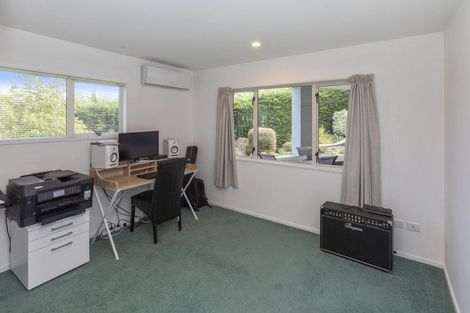 Photo of property in 9 Enticott Place, Huntsbury, Christchurch, 8022