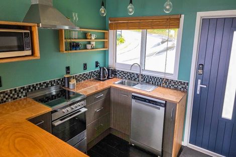 Photo of property in 18a Downing Street, Crofton Downs, Wellington, 6035