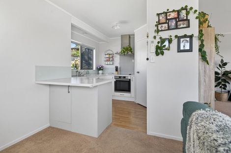 Photo of property in 6a Te Arawa Place, Welcome Bay, Tauranga, 3112