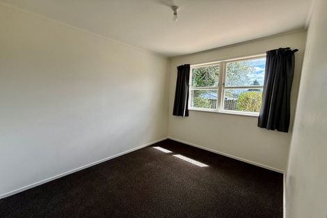 Photo of property in 46 Taipari Road, Te Atatu Peninsula, Auckland, 0610