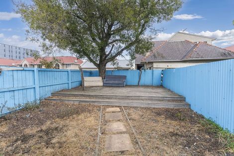 Photo of property in 142 Albany Street, North Dunedin, Dunedin, 9016