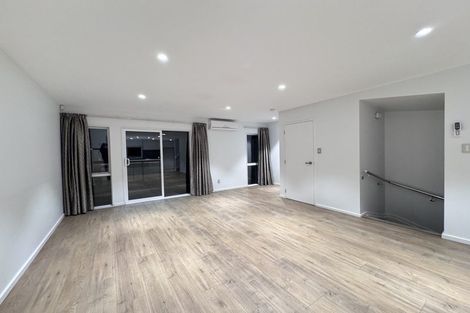 Photo of property in 13 Meritage Lane, Te Atatu South, Auckland, 0610