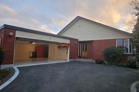 Photo of property in 32 Springbank Street, Bryndwr, Christchurch, 8053