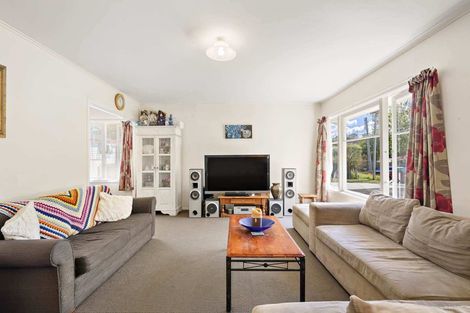 Photo of property in 70 Smythe Road, Henderson, Auckland, 0612