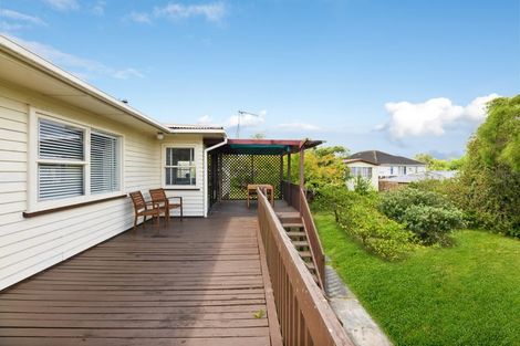 Photo of property in 9 Kaikoura Street, Henderson, Auckland, 0612