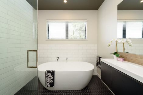 Photo of property in 255b Oceanbeach Road, Mount Maunganui, 3116