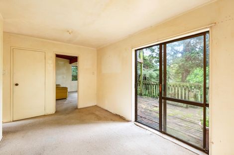 Photo of property in 59 Opanuku Road, Henderson Valley, Auckland, 0612