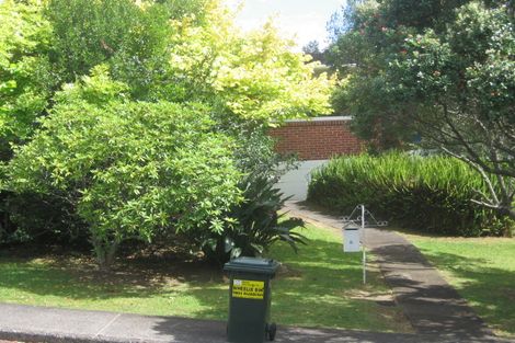 Photo of property in 16b Arahia Street, Northcote, Auckland, 0627