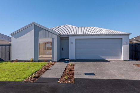 Photo of property in 70 Blakes Road, Belfast, Christchurch, 8051