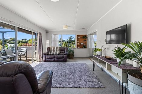 Photo of property in 6 Carlton Terrace, Westown, New Plymouth, 4310