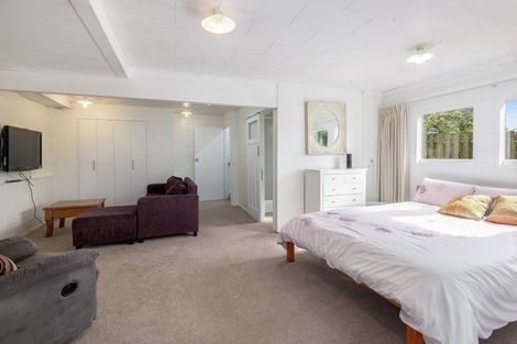 Photo of property in 41 Marriott Road, Pakuranga, Auckland, 2010