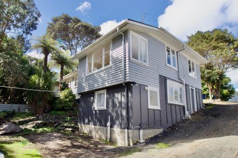 Photo of property in 5 Norman Road, Titirangi, Auckland, 0604